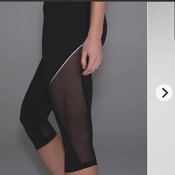 Lululemon Run with The Sun Crop Black 4 Mesh 19" - Picture 16 of 16